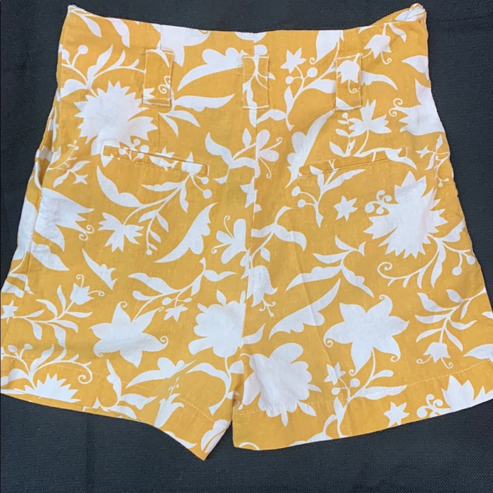 Rachel Zoe High Waist Yellow and White Floral Shorts - Picture 5 of 9
